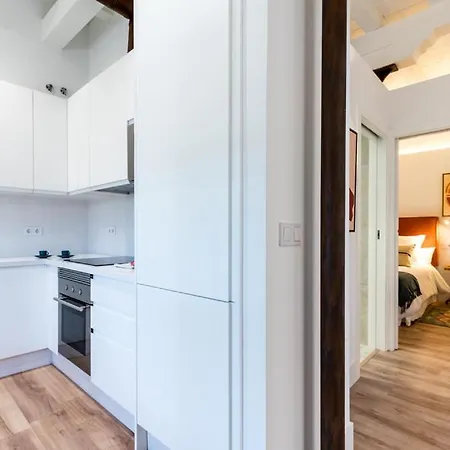 Apartamento Puerta Real 2 *
